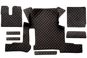 Tapis en simili cuir Q pour MAN TGX (01.2018-03.2020) - manuelle - un tiroir - Noir/rouge