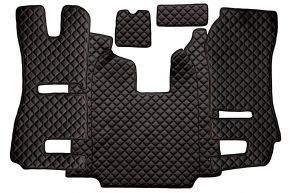 Tapis en simili cuir Q pour SCANIA R (01.2011-12.2016) - automatique - sièges RECARO - siège passager rabattable - Noir/rouge