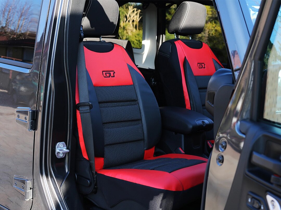 Housse pour siège auto GT Ergonomic installée dans une voiture