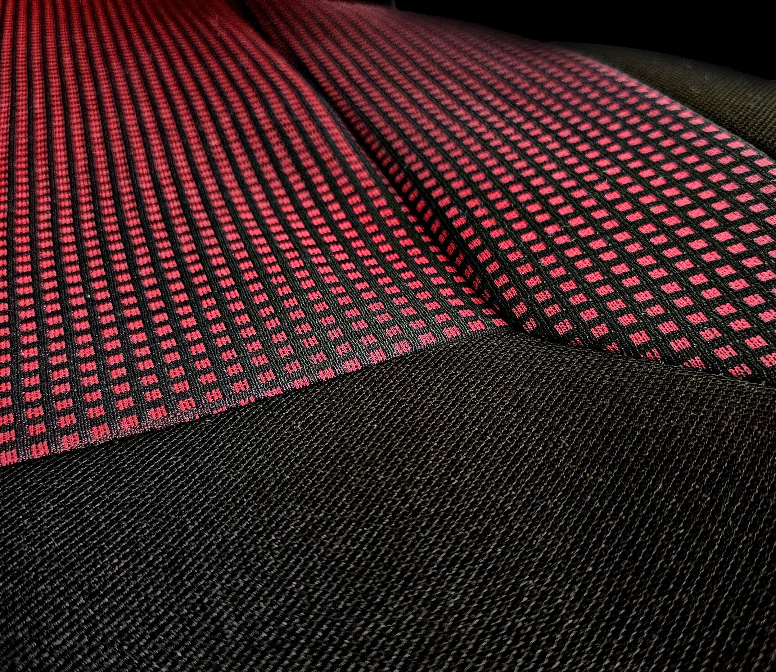 Détail du tissu jacquard rouge ROYAL